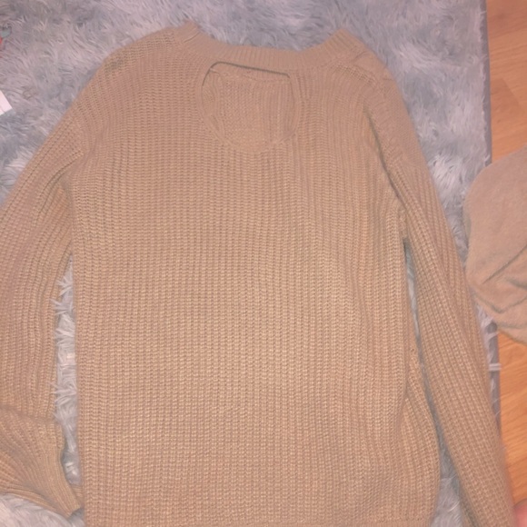 FASHION NOVA SWEATER🤎 - Picture 2 of 2